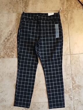 NWT Black Highrise Windowpane Plaid Stretch Pixie Pants Old Navy